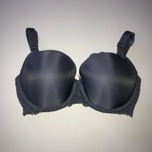 Victoria’s Secret grey bra 32DDD